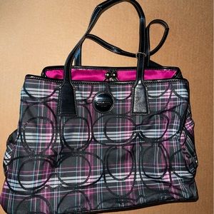 Coach, medium size purse
